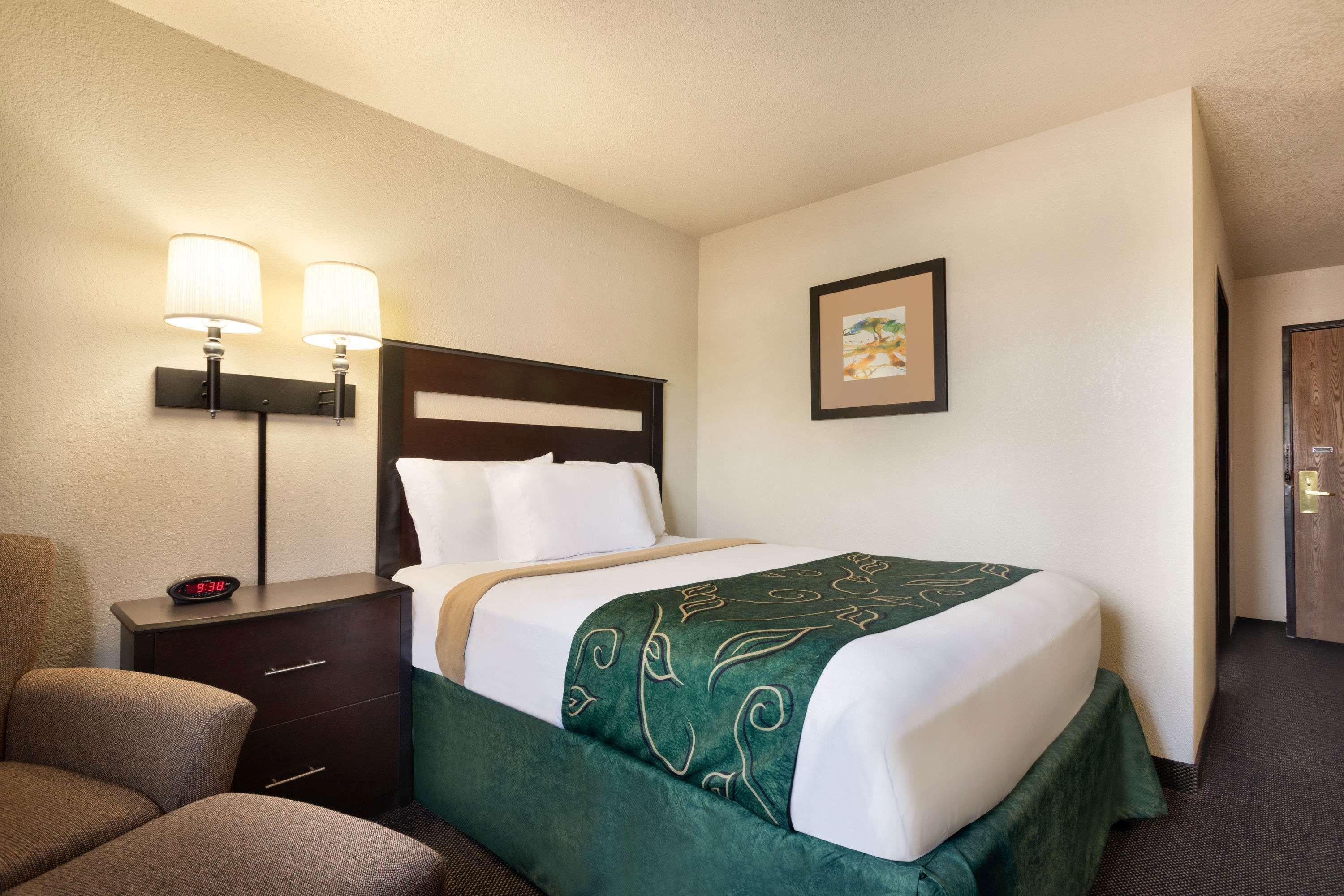 Travelodge By Wyndham Jefferson CityJefferson City  Kültér fotó